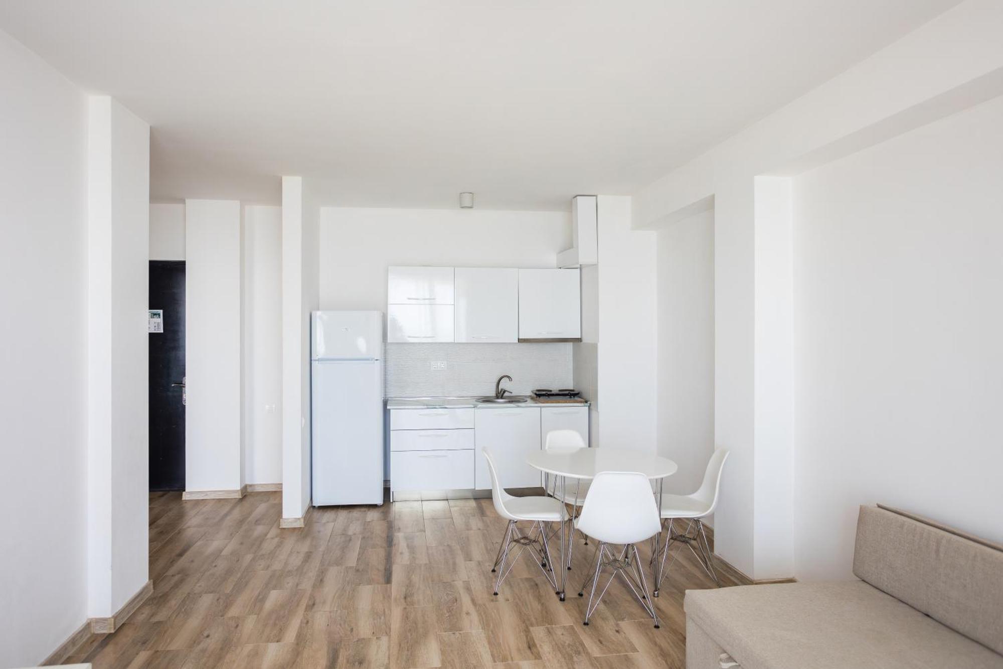 Hotel Bratislava Shekhvetili Ngoại thất bức ảnh