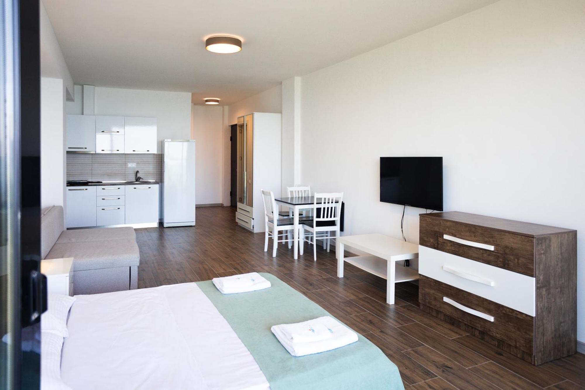Hotel Bratislava Shekhvetili Ngoại thất bức ảnh